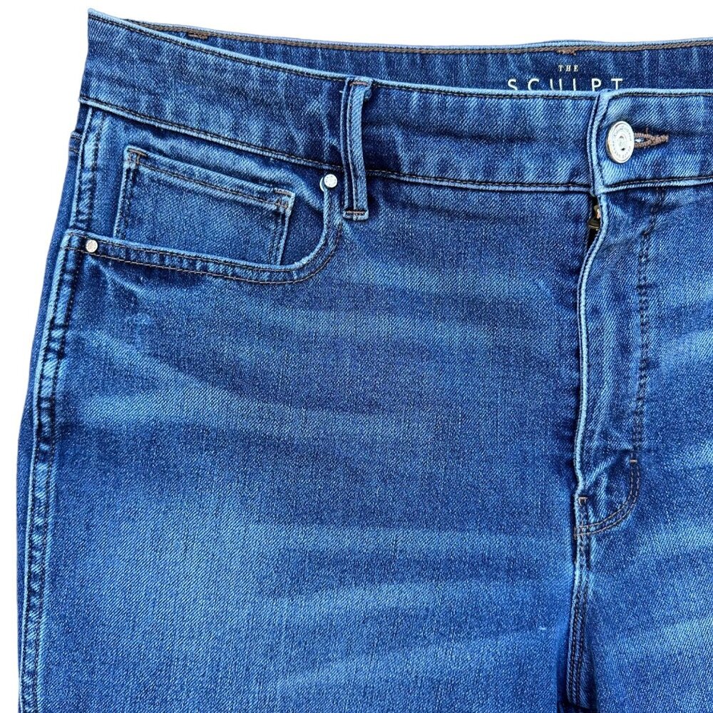 White House Black Market The Sculpt Straight Crop Distressed High Rise Jeans Siz - Picture 6 of 14